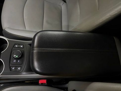 Used 2020 GMC Terrain SLT w/ Preferred Package image 53