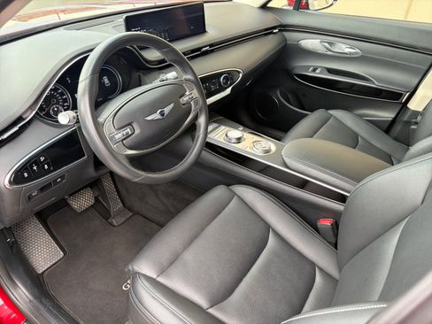 Used 2025 Genesis GV70 2.5T AWD/4WD image 14