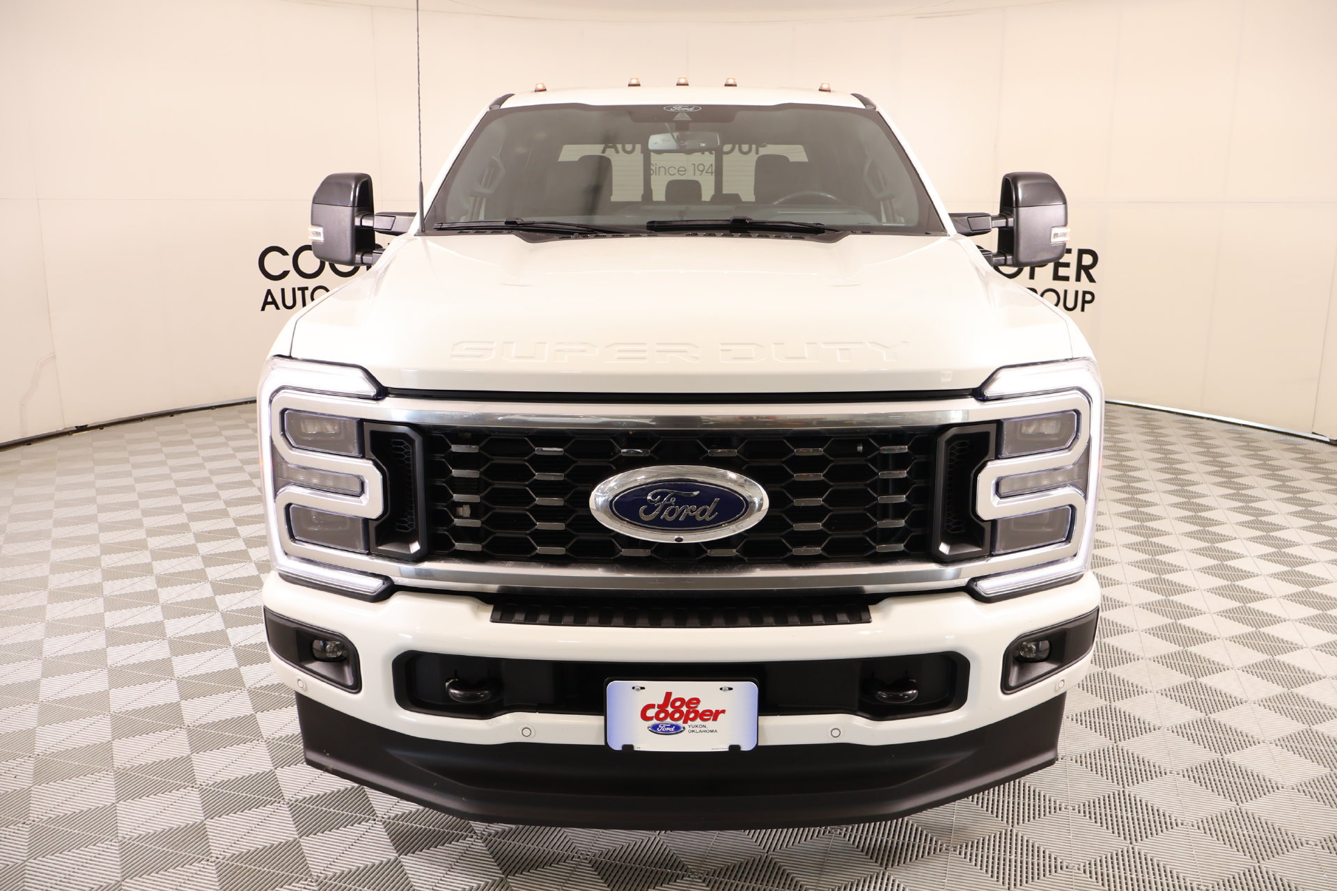 Used 2025 Ford F350 Platinum AWD/4WD image 10