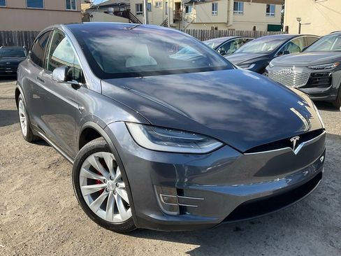 Used 2019 Tesla Model X Performance image 1