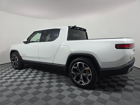 Used 2024 Rivian R1T Adventure AWD/4WD image 3