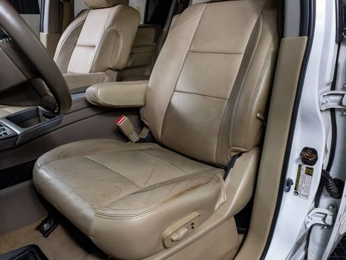 Used 2012 Nissan Armada SV RWD image 25