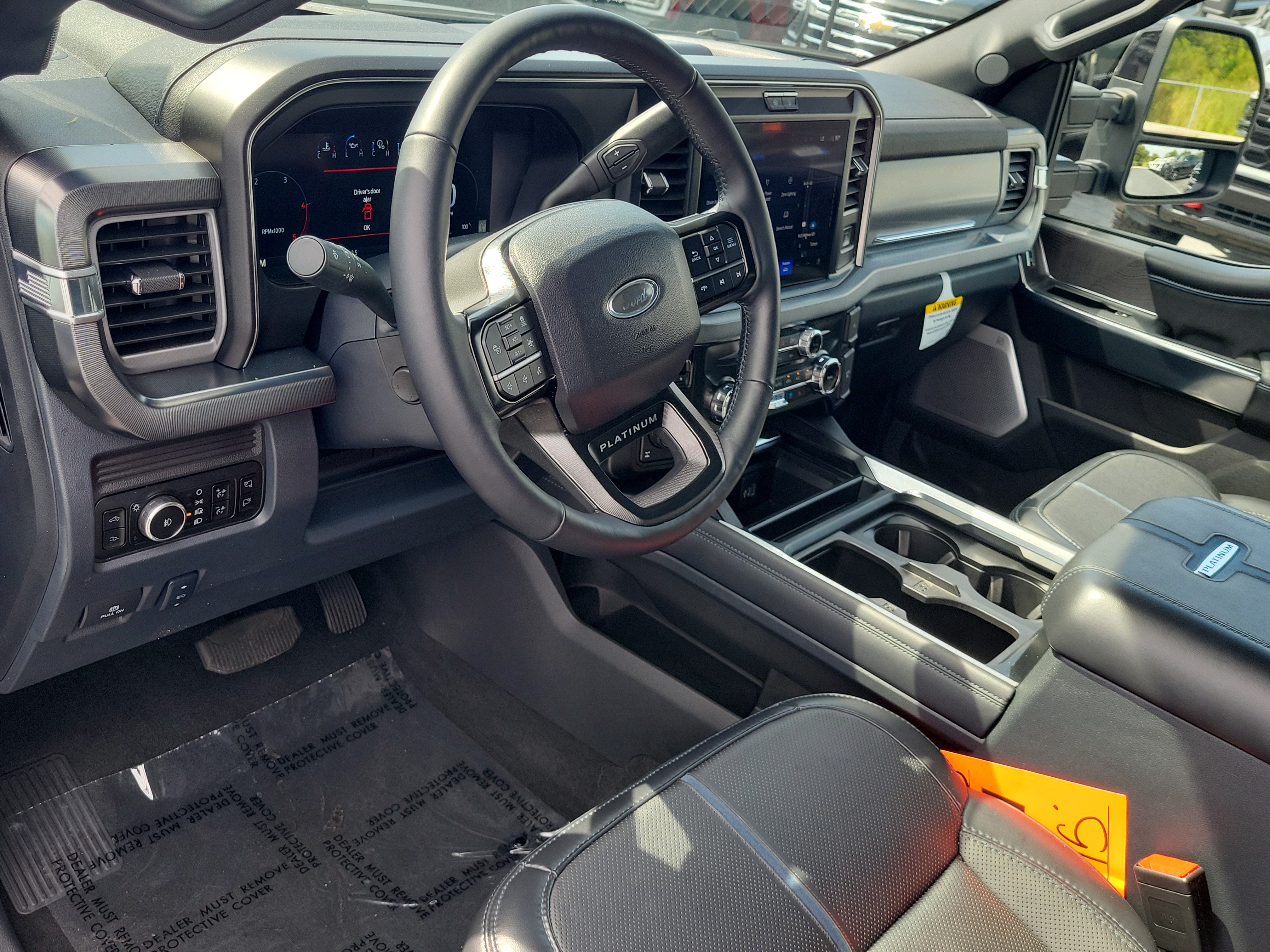 Used 2025 Ford F350 Platinum w/ FX4 Off-Road Package AWD/4WD image 20