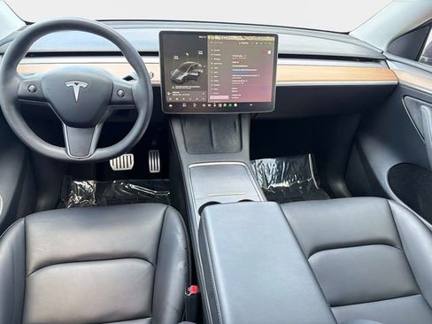 Used 2023 Tesla Model Y Performance AWD/4WD image 15