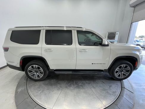 Used 2022 Jeep Wagoneer Series III w/ Convenience Group I image 14