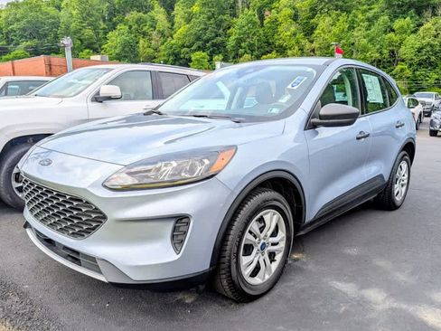 Used 2022 Ford Escape S AWD/4WD image 3