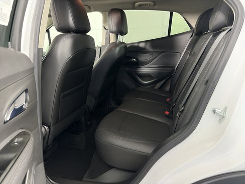 Used 2022 Buick Encore Preferred w/ Safety Package image 10