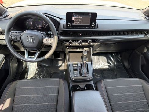 Used 2024 Honda CR-V Sport image 17