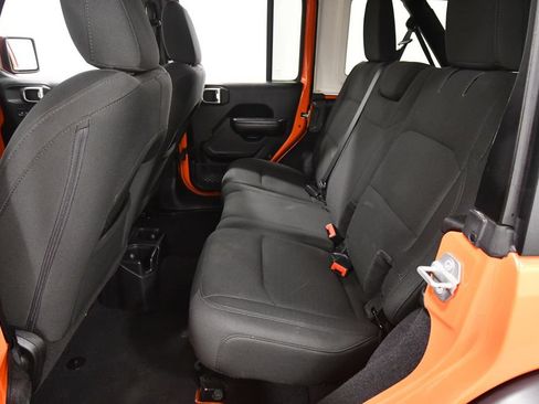 Used 2018 Jeep Wrangler Unlimited Sport S AWD/4WD image 15