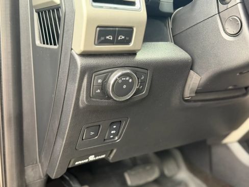 Used 2017 Ford F250 Lariat w/ Lariat Ultimate Package AWD/4WD image 43