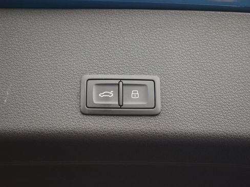 Used 2019 Audi e-tron Premium Plus AWD/4WD image 15