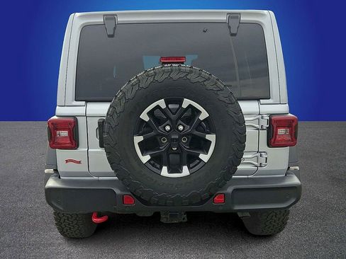 Used 2024 Jeep Wrangler Unlimited Rubicon w/ Technology Group AWD/4WD image 5