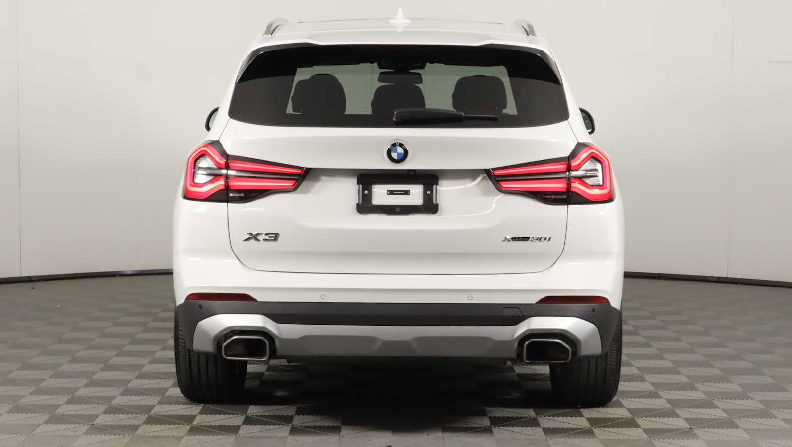 Used 2024 BMW X3 xDrive30i w/ Convenience Package AWD/4WD image 5