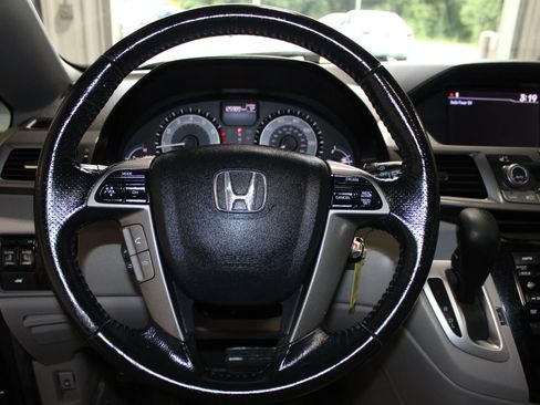 Used 2012 Honda Odyssey EX-L image 11