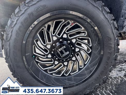 Used 2015 GMC Sierra 2500 Denali w/ Duramax Plus Package image 8