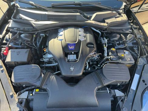 Used 2019 Maserati Quattroporte S Q4 AWD/4WD image 36