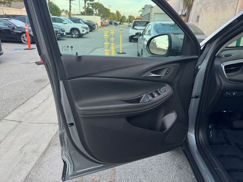 Used 2025 Buick Encore GX Preferred image 18