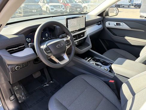 Certified 2025 Ford Explorer Active RWD image 17