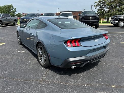 Used 2024 Ford Mustang Coupe RWD image 5