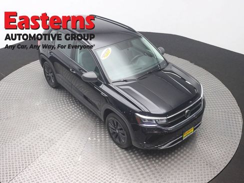Used 2022 Volkswagen Taos S AWD/4WD image 3