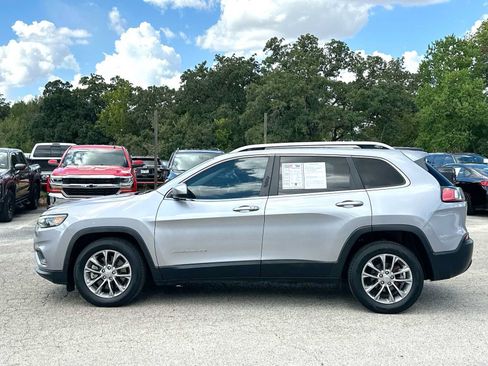 Used 2019 Jeep Cherokee Latitude Plus FWD image 12
