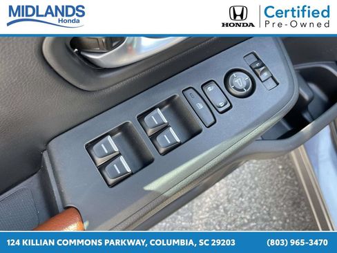 Certified 2025 Honda Pilot Touring image 20
