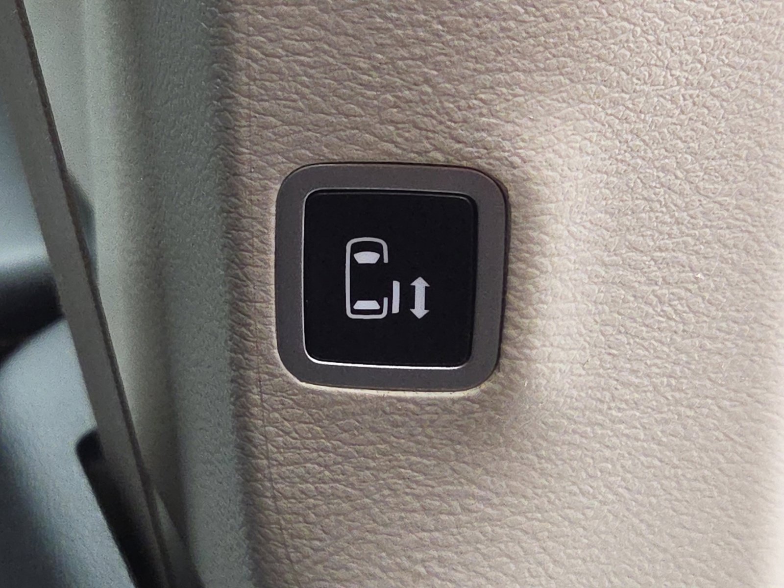 Certified 2020 Chrysler Pacifica Touring-L Plus FWD image 53