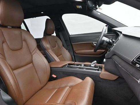 Used 2023 Volvo XC90 B6 Ultimate w/ Protection Package AWD/4WD image 36