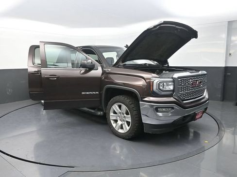 Used 2016 GMC Sierra 1500 SLE w/ SLE Value Package AWD/4WD image 39
