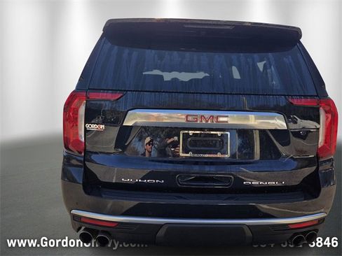 Used 2022 GMC Yukon XL Denali image 4