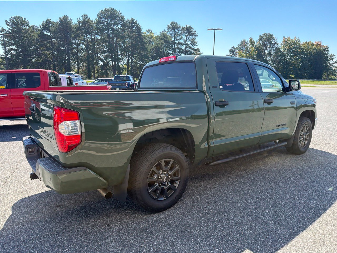 Used 2021 Toyota Tundra SR5 w/ Trail Edition AWD/4WD image 8