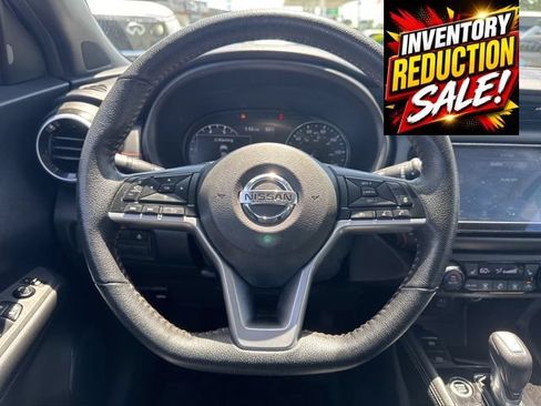 Used 2021 Nissan Kicks SR w/ SR Premium Package FWD image 9