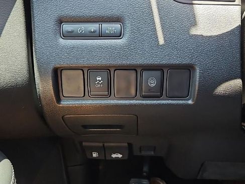 Used 2023 Nissan Murano SV w/ SV Midnight Edition Package FWD image 24