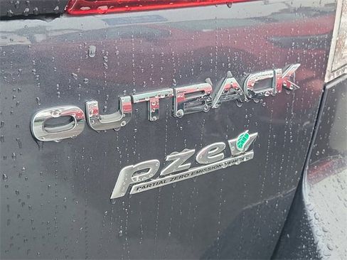 Used 2013 Subaru Outback 2.5i Premium image 8