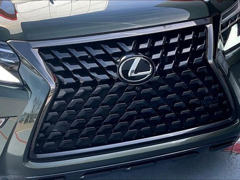 Used 2023 Lexus GX 460 w/ Black Line Special Edition image 31