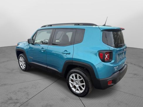 Used 2022 Jeep Renegade Latitude w/ Convenience Group AWD/4WD image 7