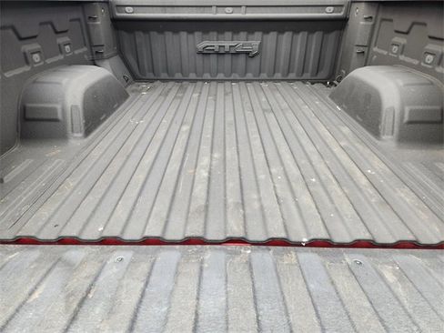 Used 2021 GMC Sierra 1500 AT4 w/ AT4 Premium Package image 32