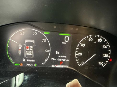 Used 2025 Honda CR-V Sport image 16