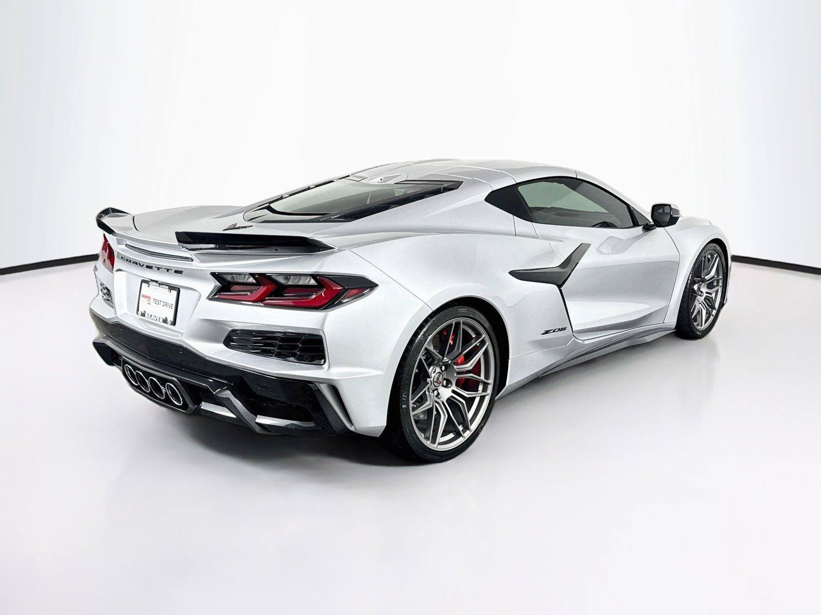 Used 2026 Chevrolet Corvette Z06 RWD image 2