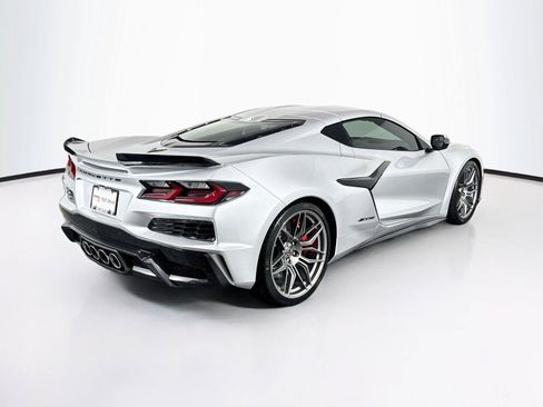 Used 2026 Chevrolet Corvette Z06 RWD image 2