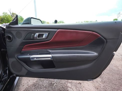 Used 2025 Ford Mustang GT Premium RWD image 12
