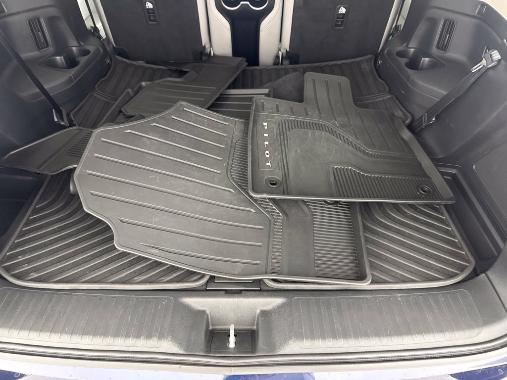 Used 2025 Honda Pilot Touring image 34