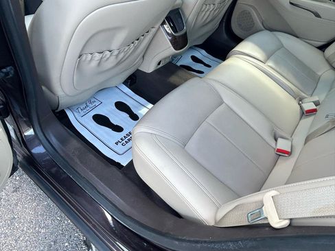 Used 2014 Buick LaCrosse Leather w/ Driver Confidence Package FWD image 9