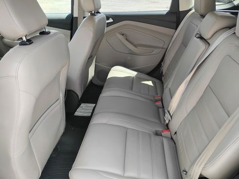 Used 2018 Ford Escape Titanium AWD/4WD image 6