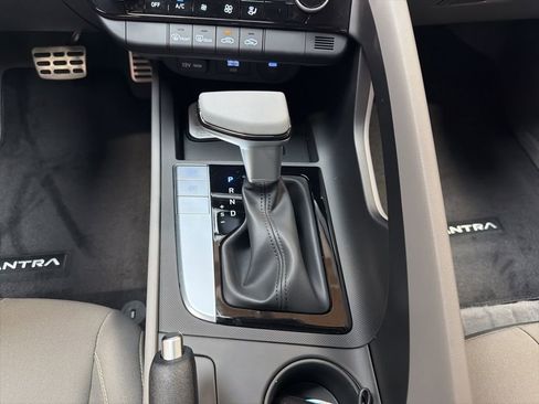 New 2026 Hyundai Elantra Sport image 21