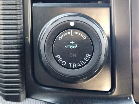 Used 2025 Ford F150 Raptor AWD/4WD image 33
