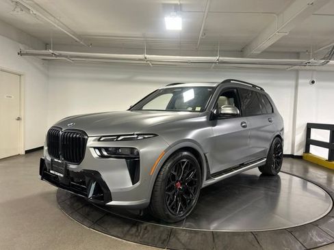 Used 2023 BMW X7 xDrive40i w/ Executive Package AWD/4WD image 13