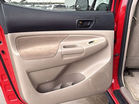 Used 2007 Toyota Tacoma PreRunner image 15