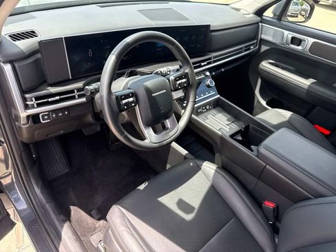 Used 2025 Hyundai Santa Fe SEL FWD image 24