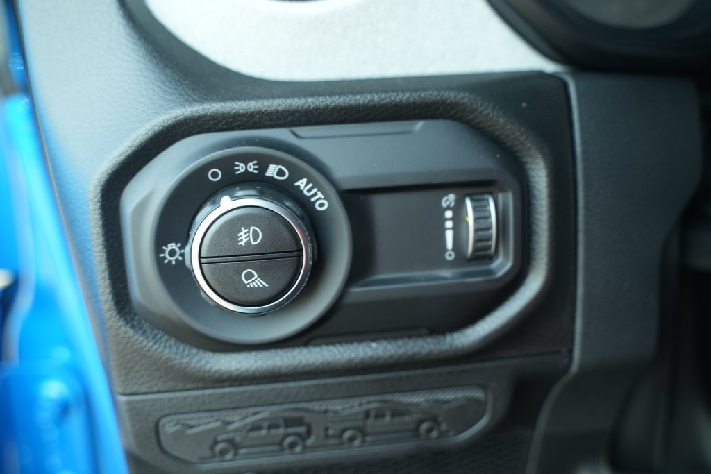 New 2026 Jeep Gladiator Sport AWD/4WD image 31